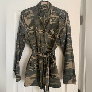 Lightweight cotton Camouflage Belted Women's Jacket